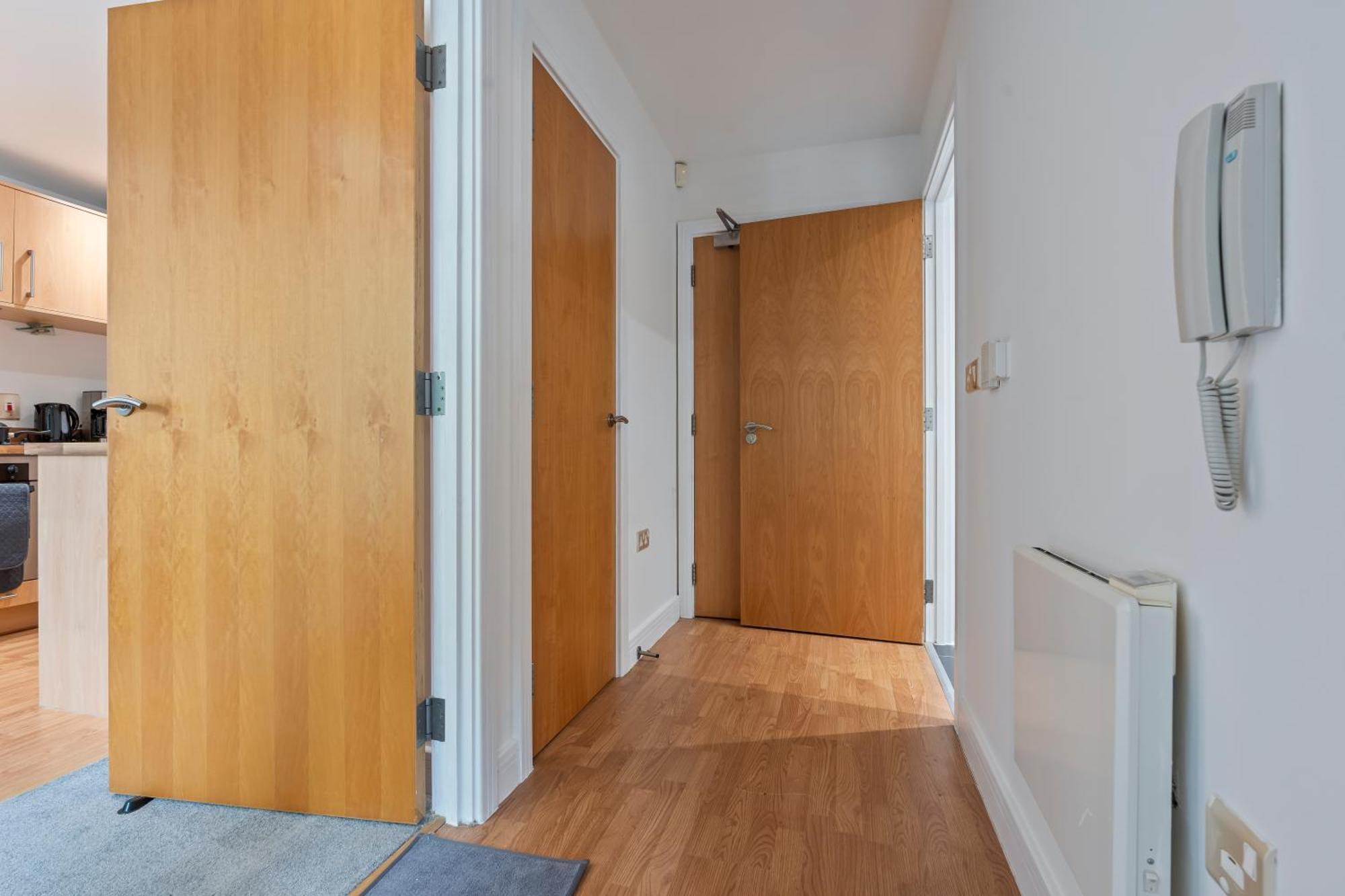 Apartment Heart Of Centre Luxury With Secure Underground Parking